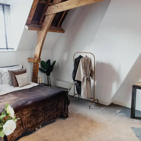 Kerkstraat Bed & Breakfast 3*