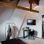 Kerkstraat Bed & Breakfast 3*