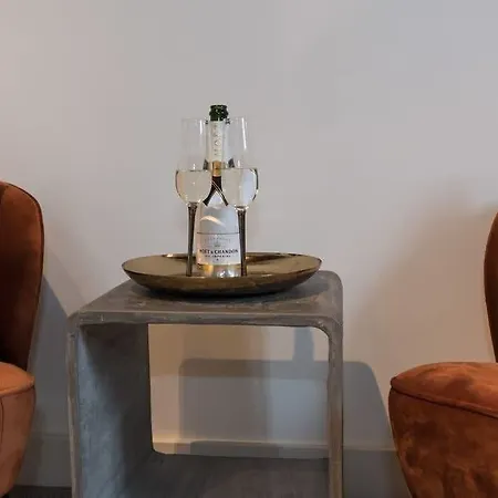 Kerkstraat فندق مبيت وإفطار 3*