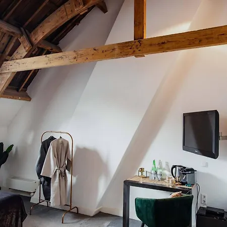 فندق مبيت وإفطار Kerkstraat 3*