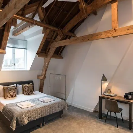 فندق مبيت وإفطار Kerkstraat 3*